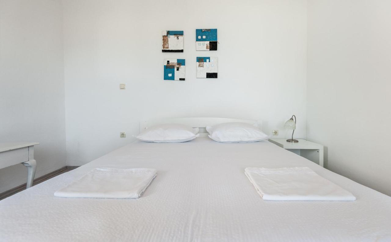 Apartments Antonija Omis Exterior photo